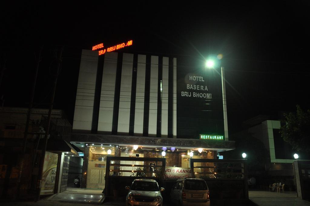 Hotel Basera Brij Bhoomi Vrindavan Luaran gambar