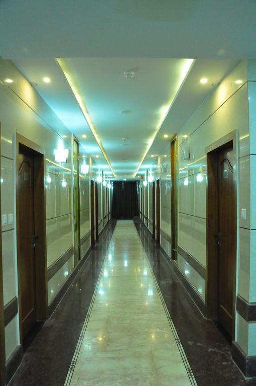 Hotel Basera Brij Bhoomi Vrindavan Luaran gambar